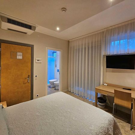 Hotel Eurovil Garni Lignano Sabbiadoro Eksteriør bilde